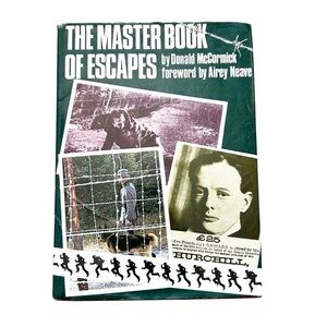 1974 The Master Book of Escapes Hardcover 190 pages by Donald McCormick